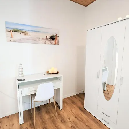 Holiday home Urlaubsmagie - Bad Schandau Fusslaufig, Garten, Pool - R1